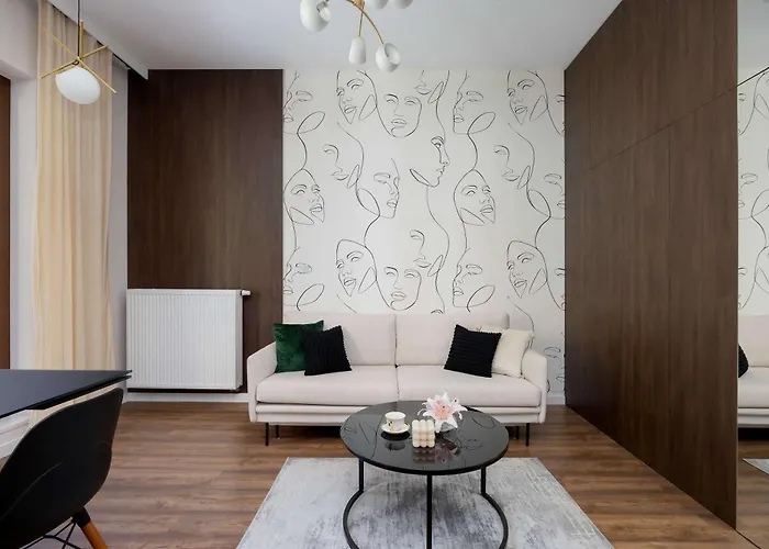 公寓 Unique In With Balcony By Renters *